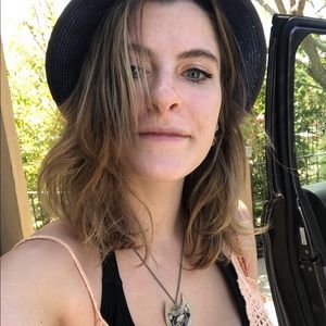 Meet your Posher, Sydney